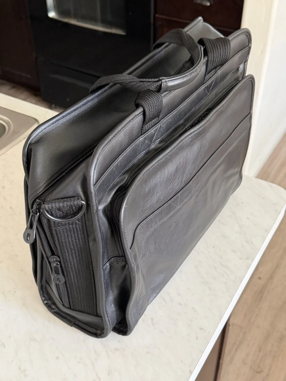 NEW Kensington Laptop Briefcase Black Faux Leather Business Bag w/Shoulder Strap